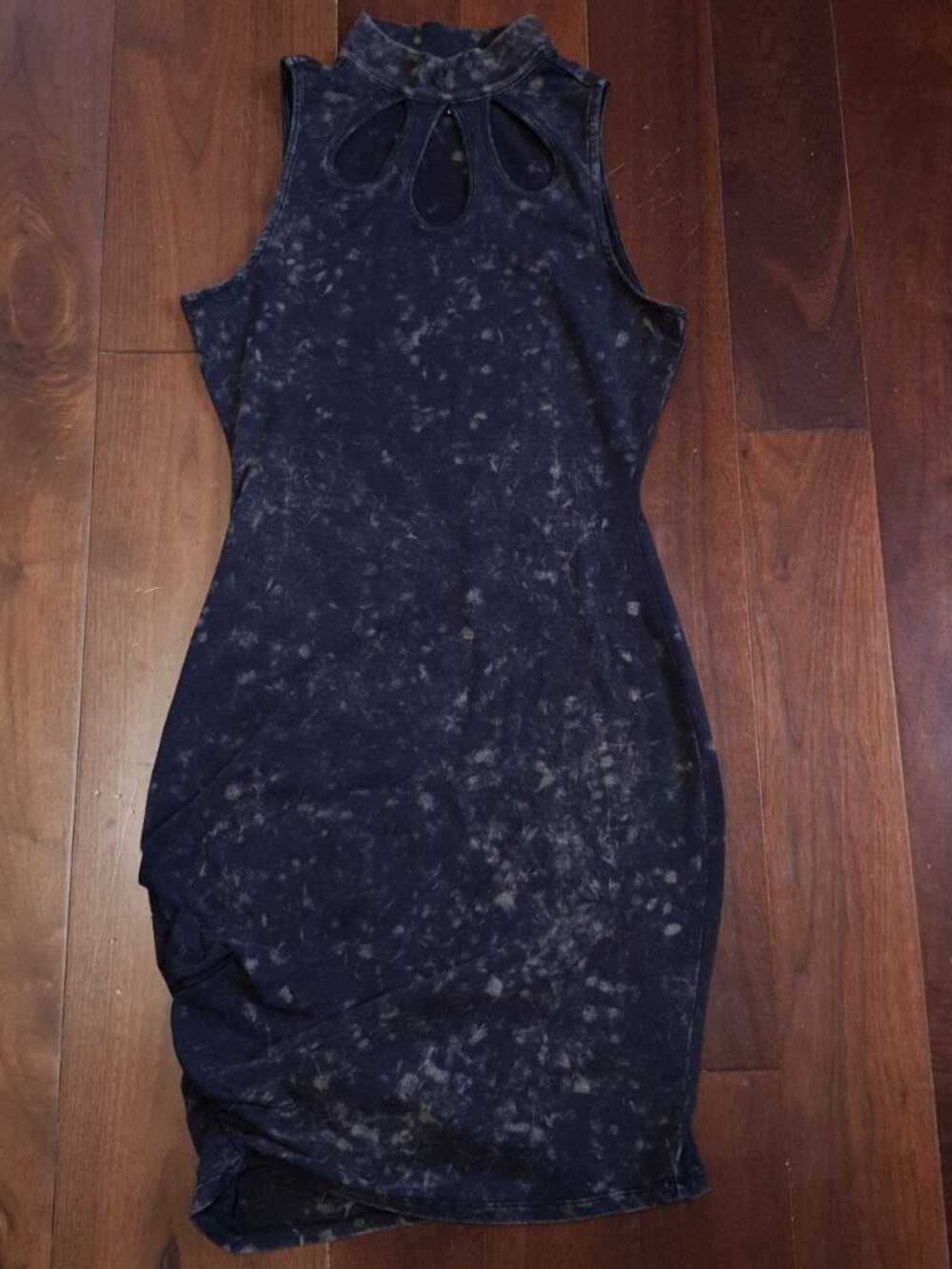 Nicki Minaj Grey Dress